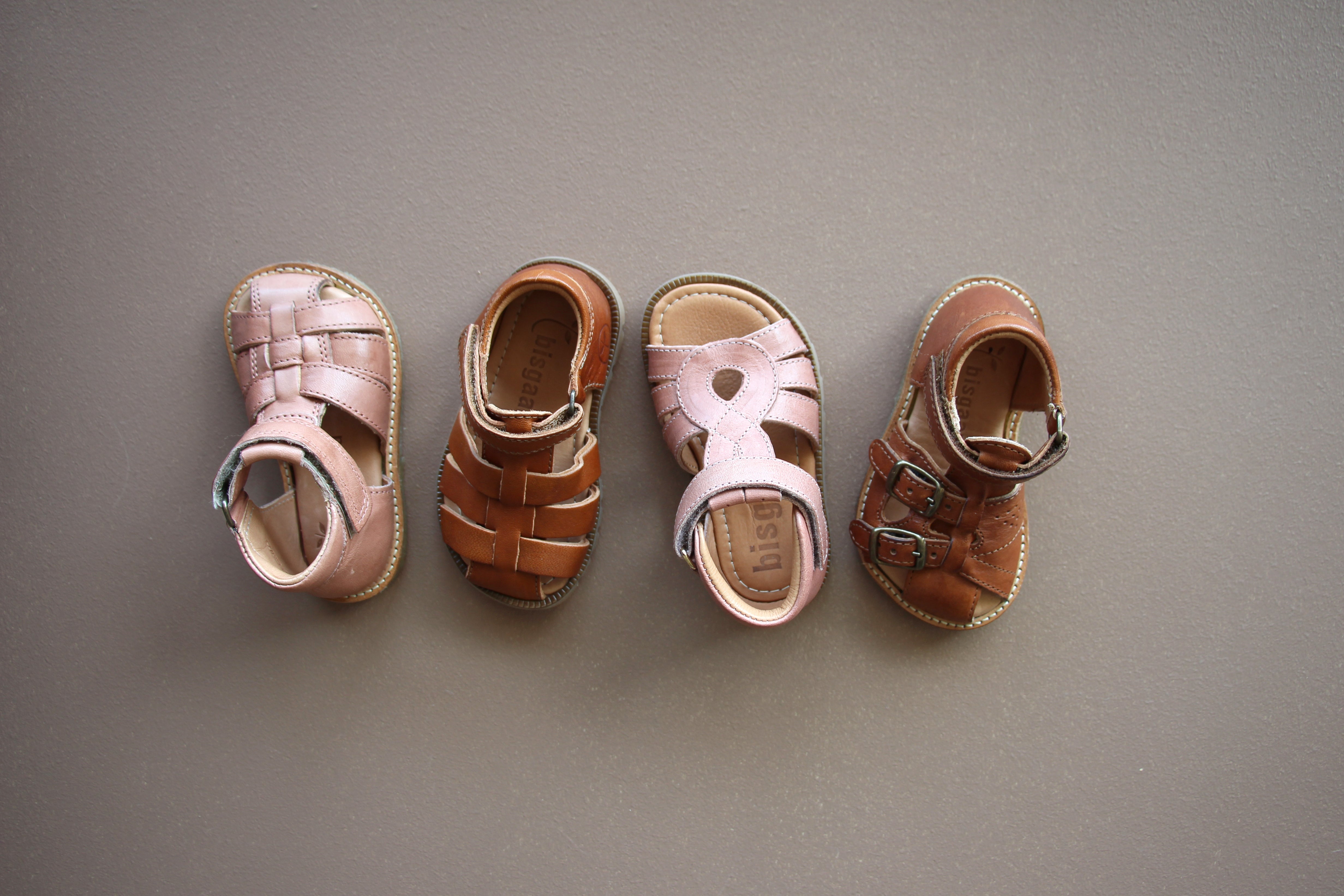 Guide til køb af åbne og sandaler til børn bisgaard. – bisgaard sko
