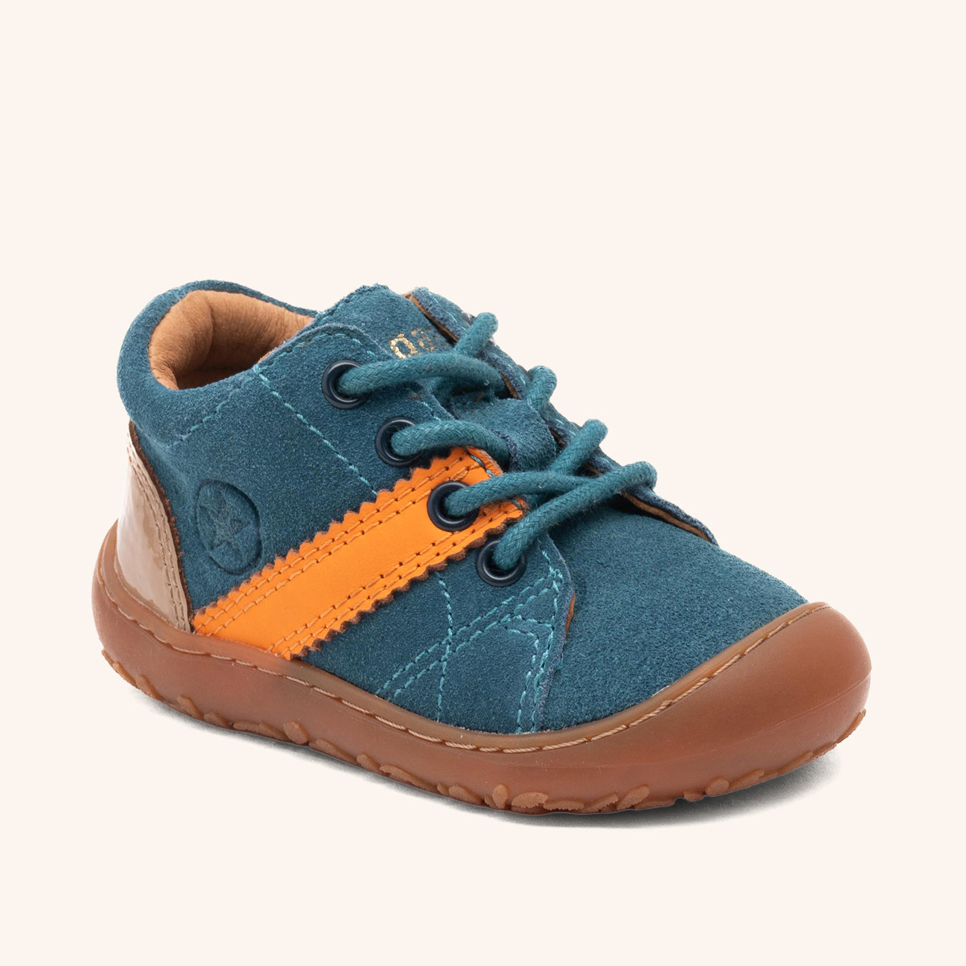 bisgaard hale l petrol PLAY