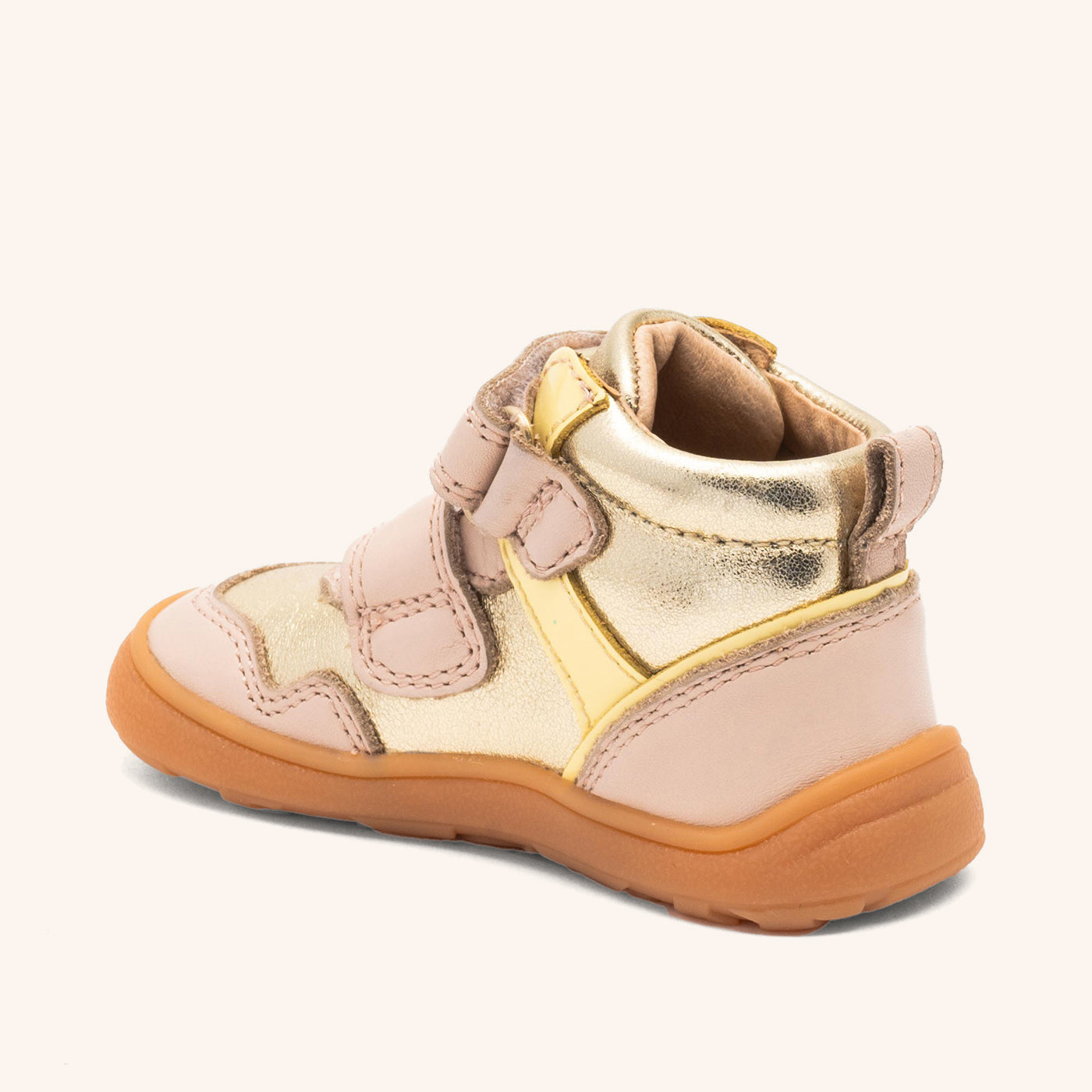 bisgaard barefoot becky nude