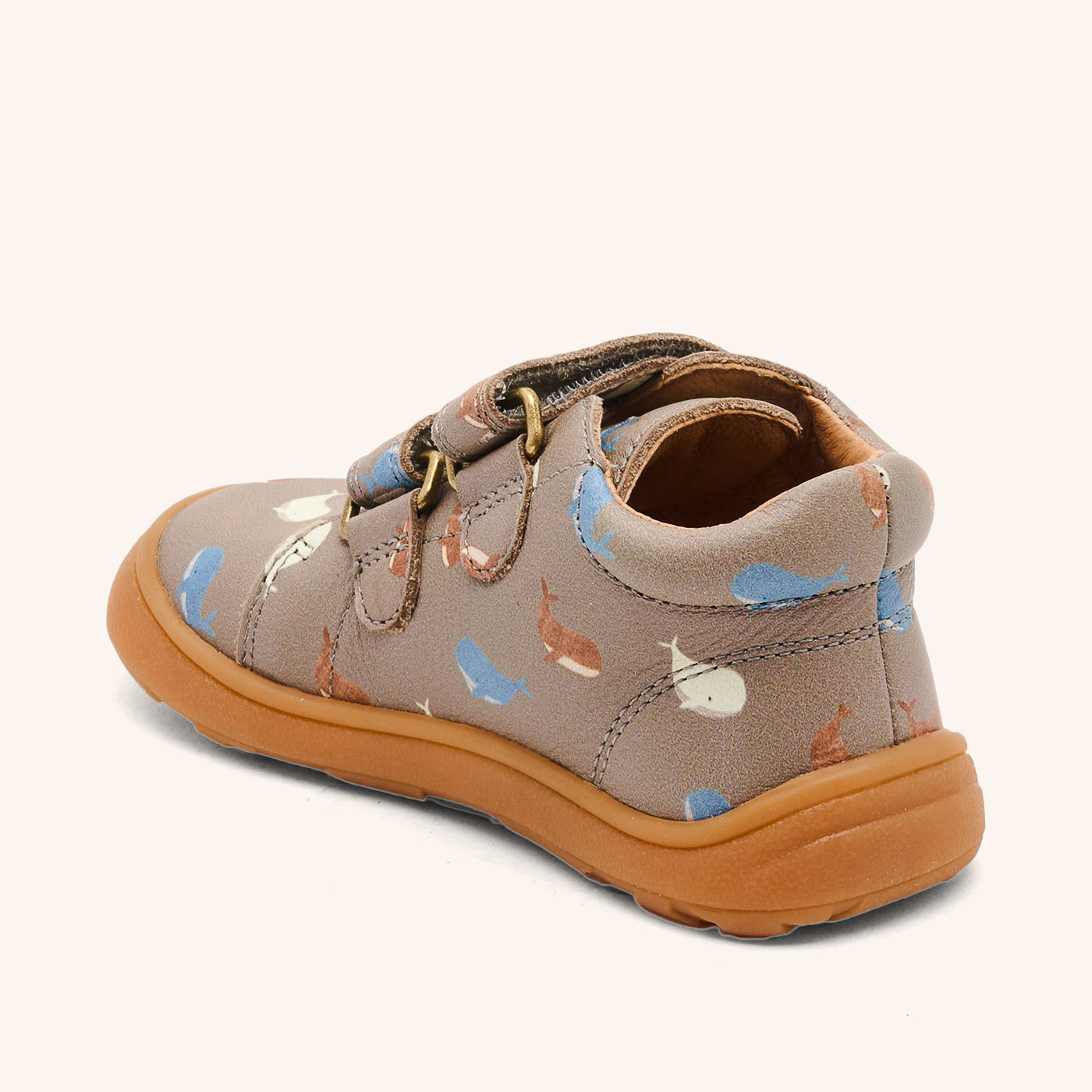 bisgaard barefoot dex whale