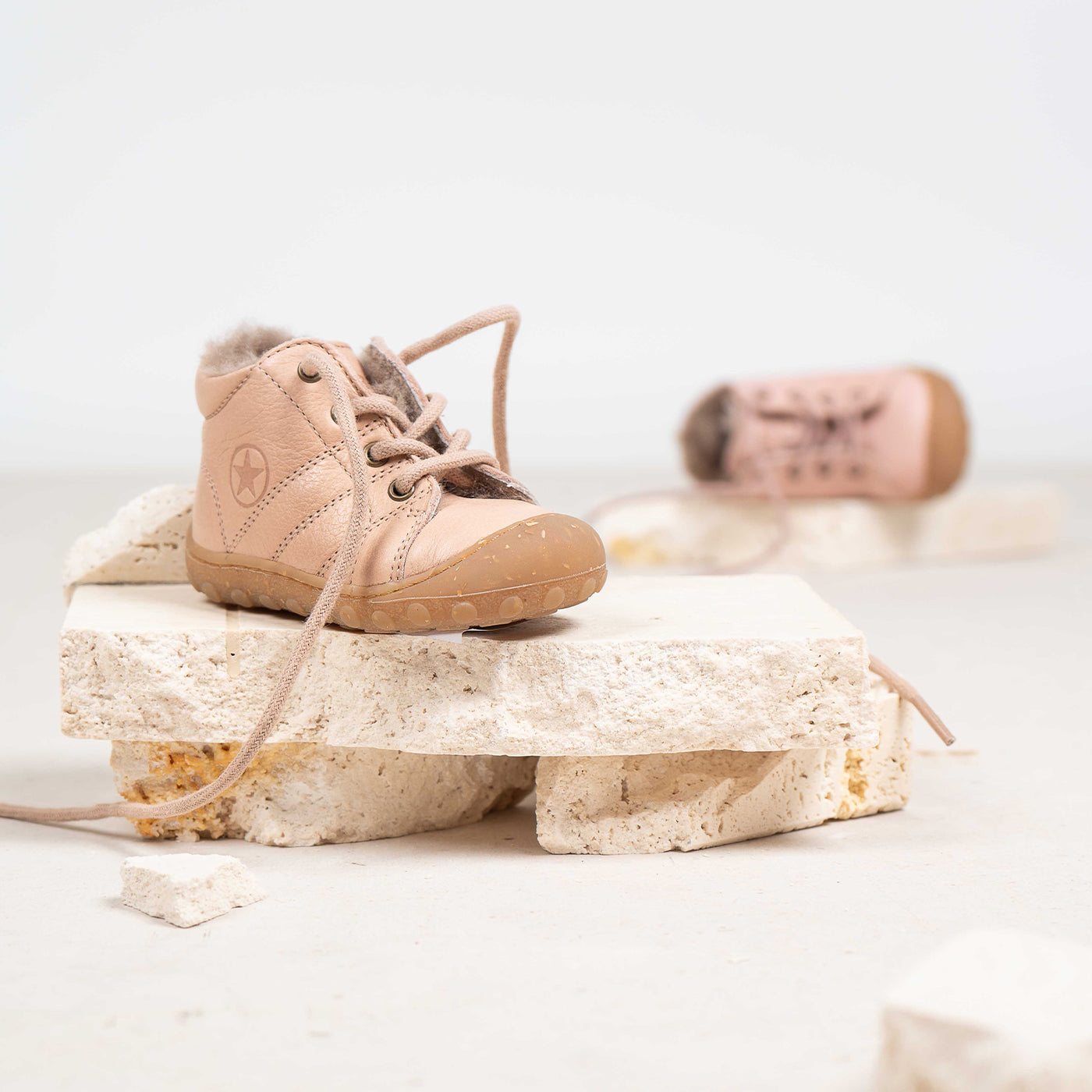 bisgaard barefoot hale l lamb nude