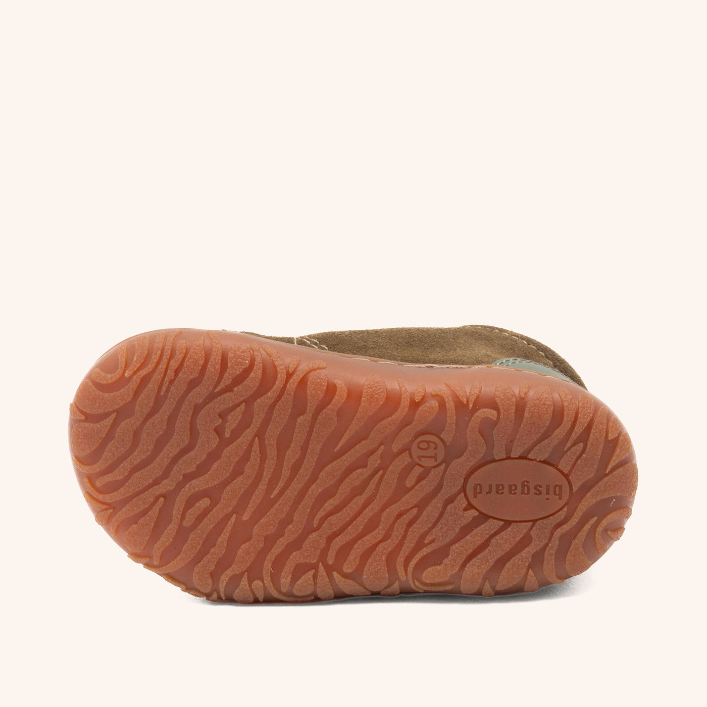 bisgaard barefoot hale l forrest PLAY