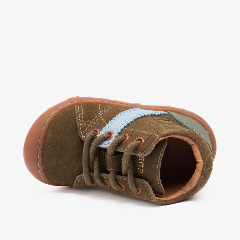 bisgaard barefoot hale l forrest PLAY