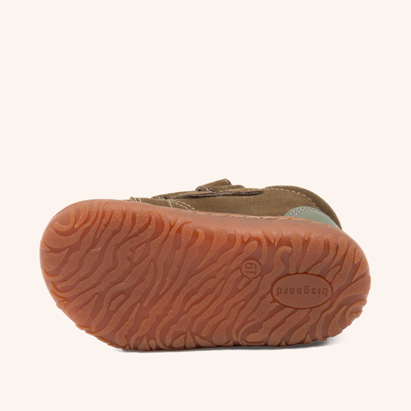 bisgaard hale v forrest PLAY