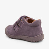 bisgaard barefoot hale v violet