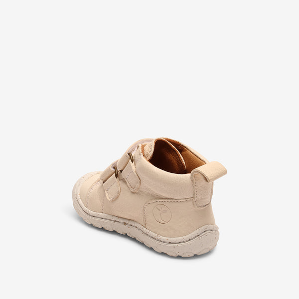 bisgaard sara v white