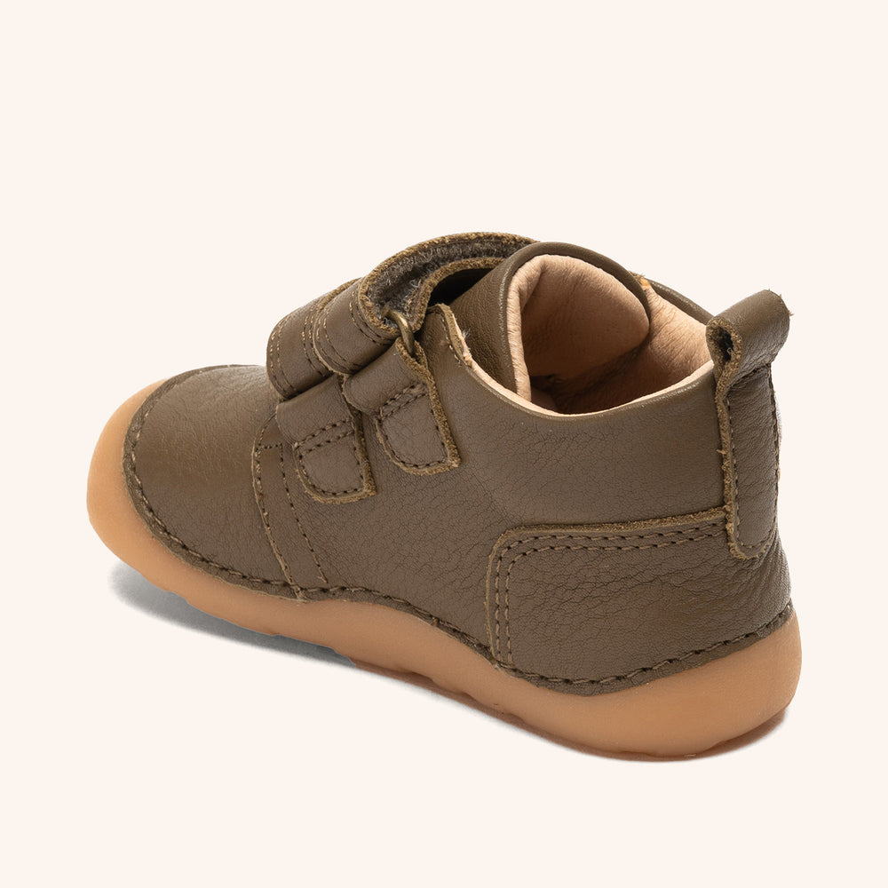 bisgaard barefoot carter khaki