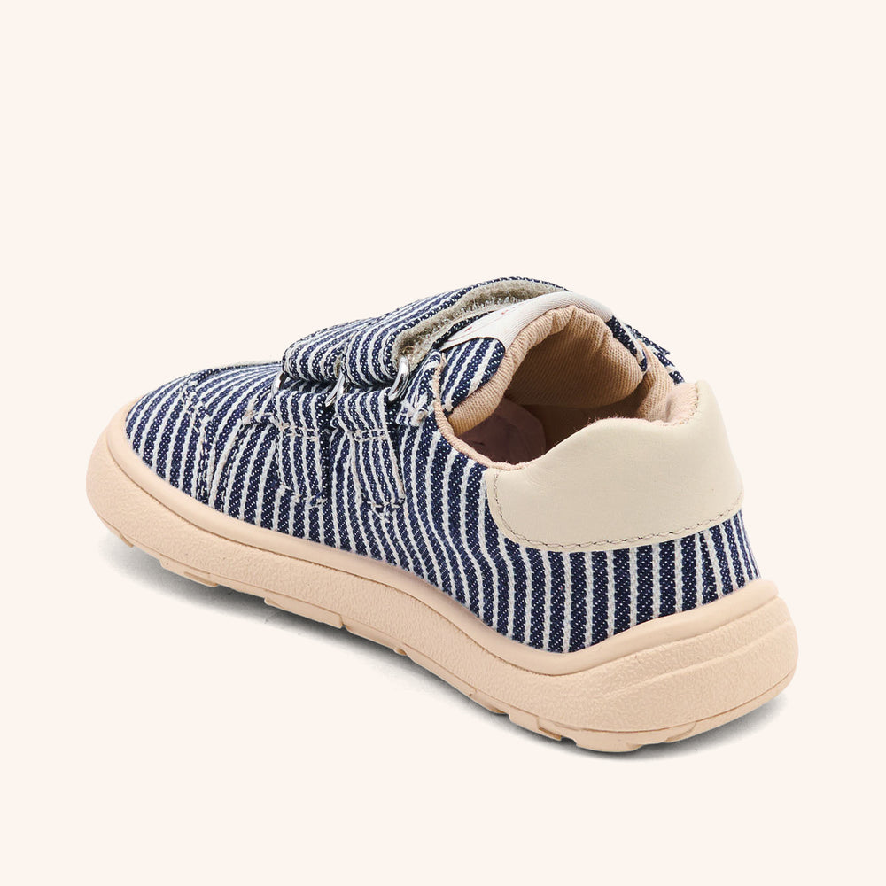 bisgaard barefoot skipper navy