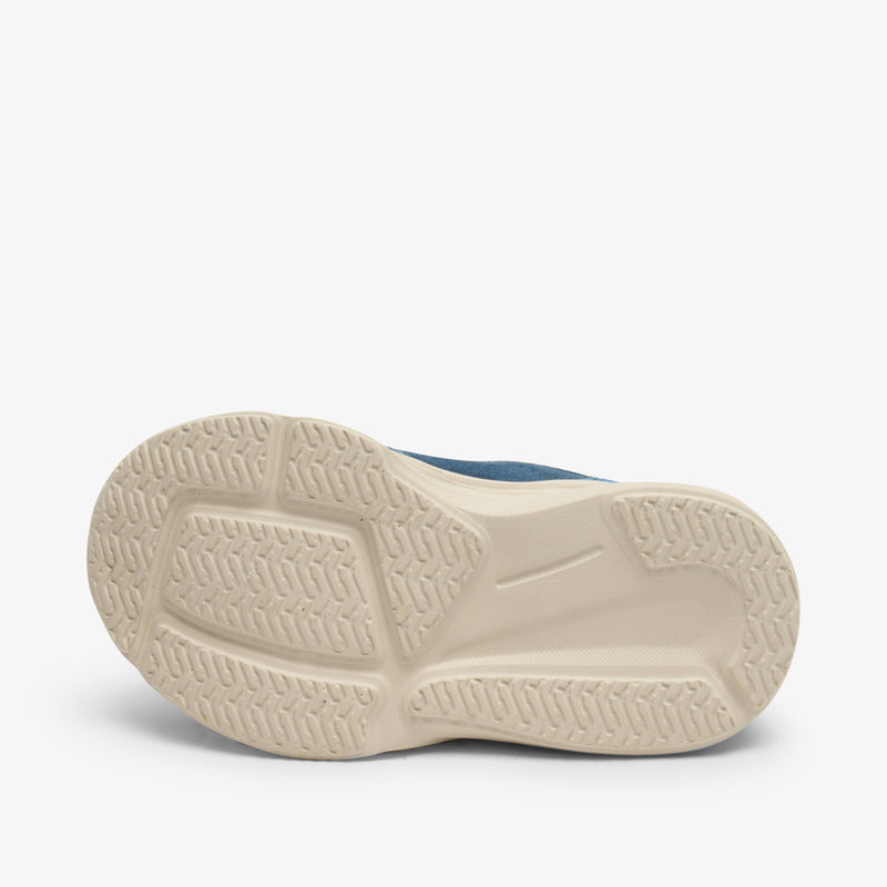 bisgaard yuki v blue