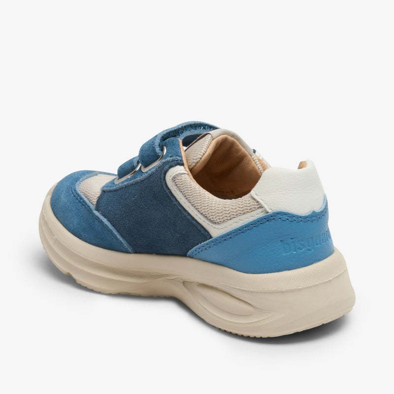 bisgaard yuki v blue