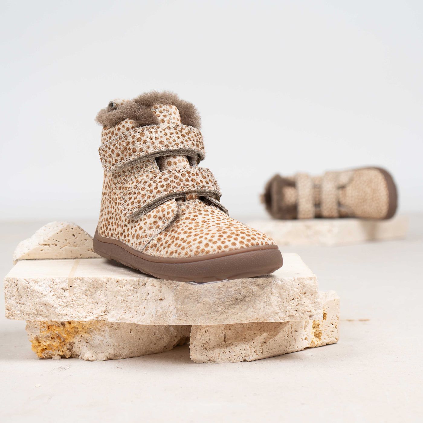 bisgaard barefoot emil lamb brown dots