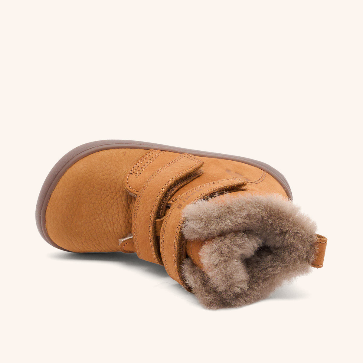 bisgaard barefoot emil lamb camel